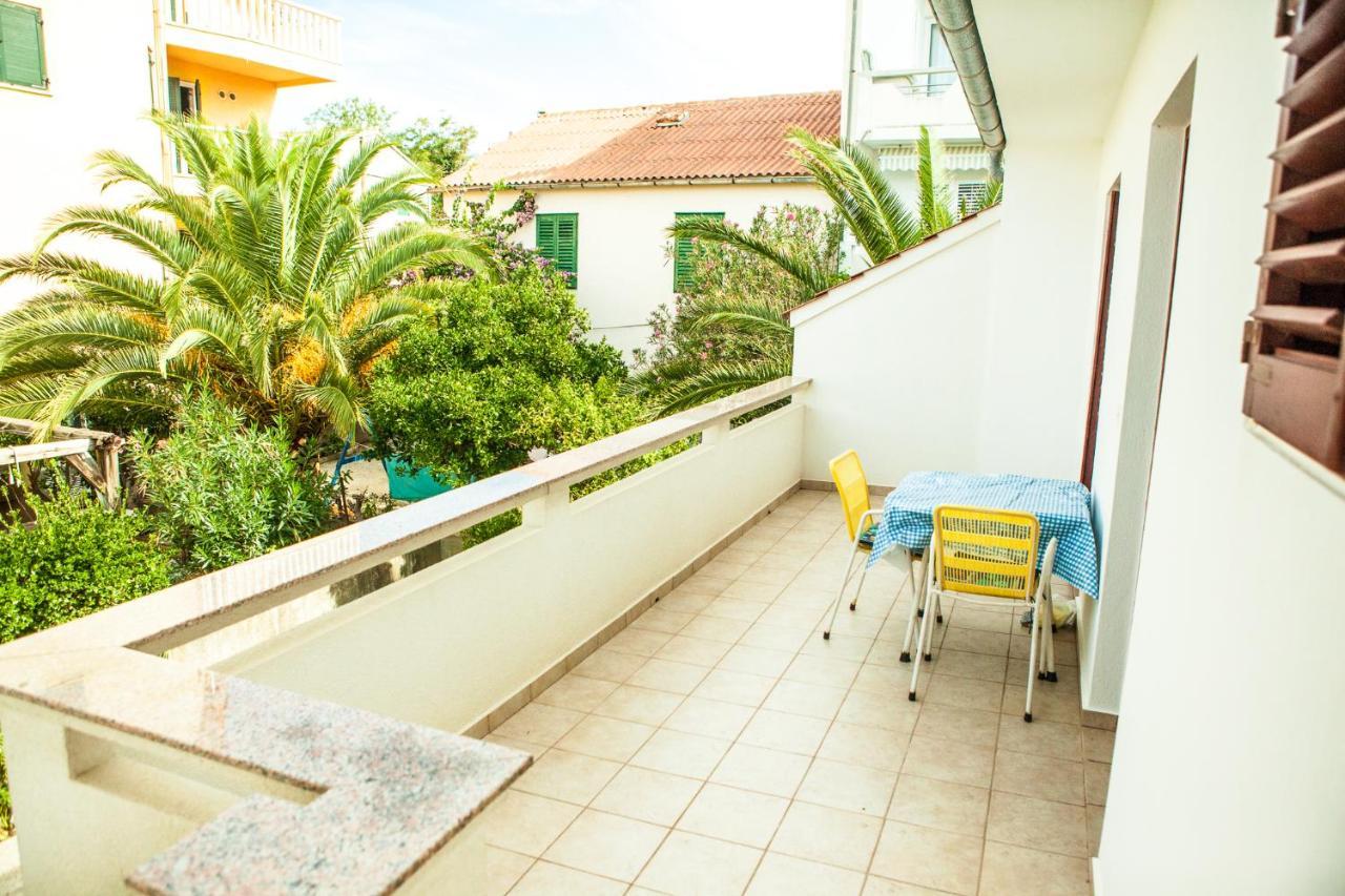 Apartments Alma Новалья Экстерьер фото
